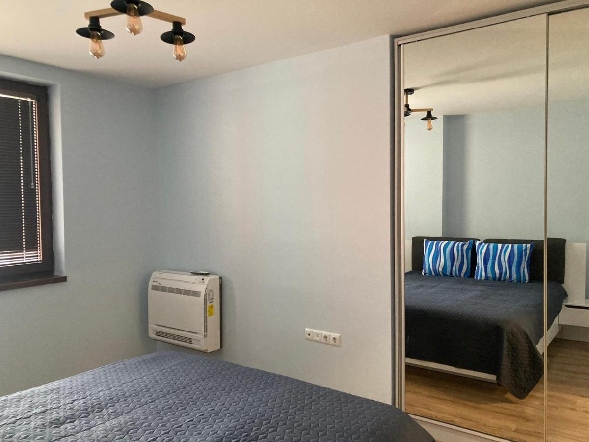 Victor'S Suite , With Private Parking Varna Exterior photo